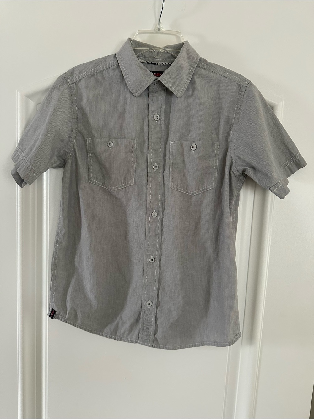 Tony Hawk Short Sleeve Button Down Shirt Light Gray and White Stitching 10-12